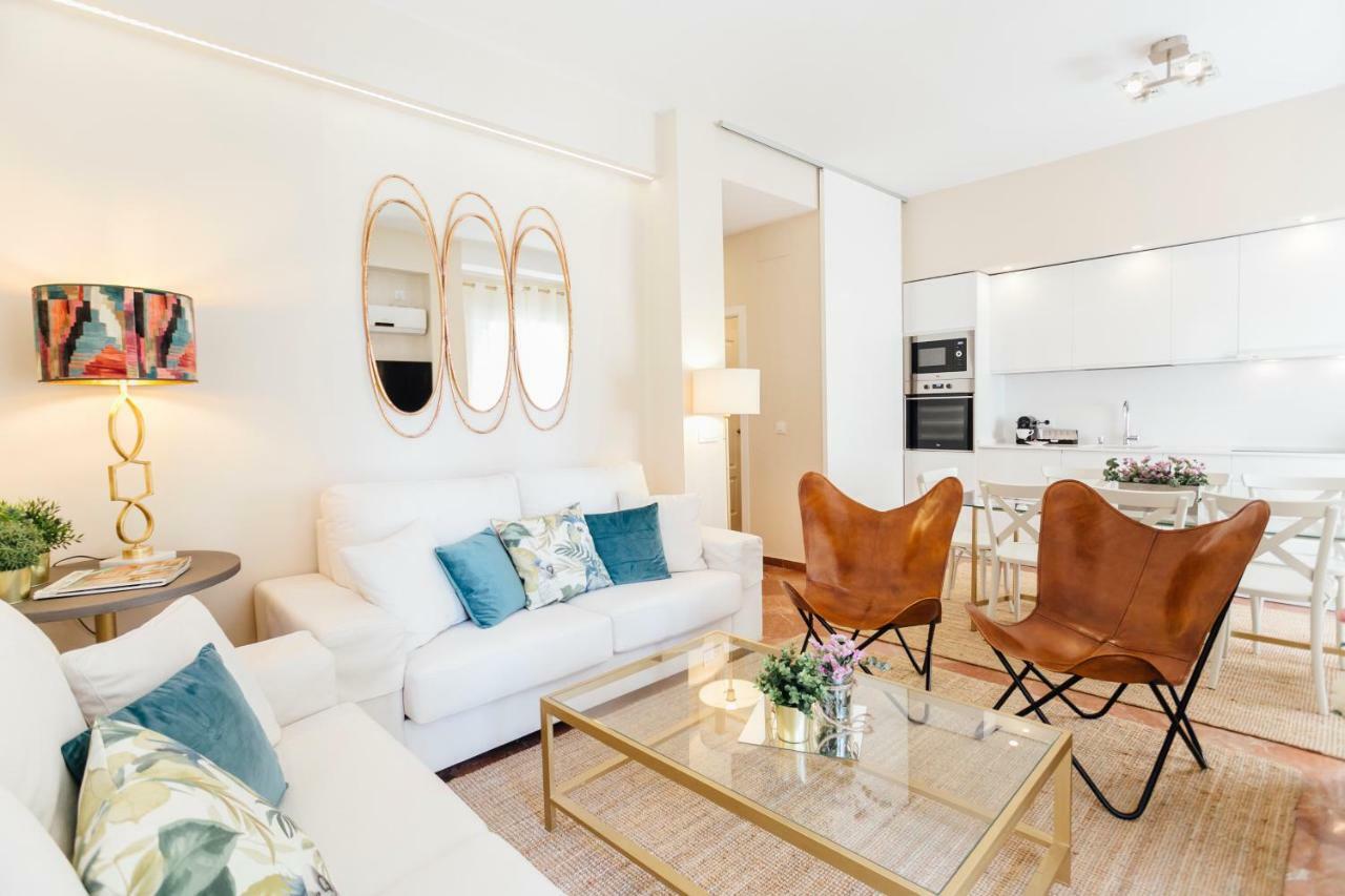 Stylish And Wide- 3Bdr 3Bth- Los Remedios Sevilla Exteriör bild