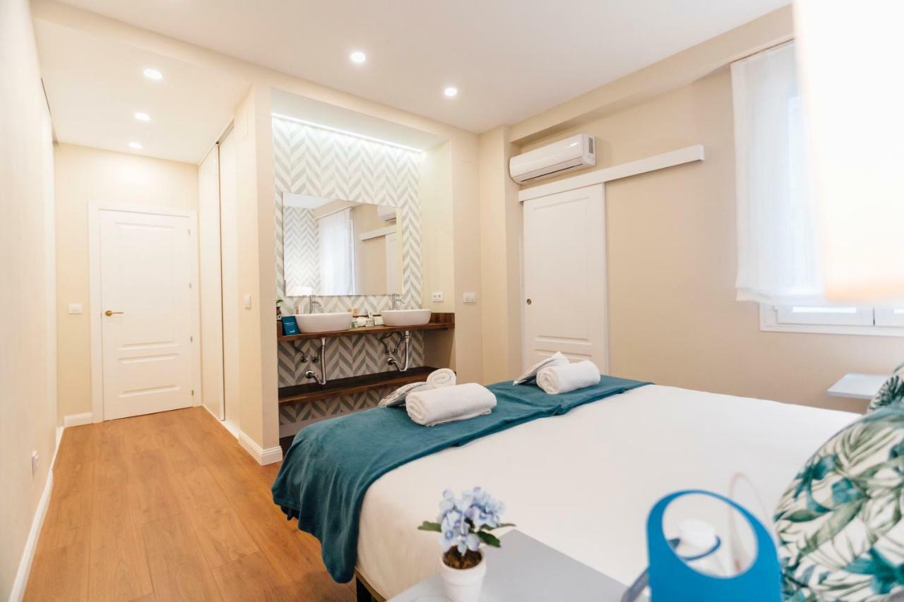 Stylish And Wide- 3Bdr 3Bth- Los Remedios Sevilla Exteriör bild