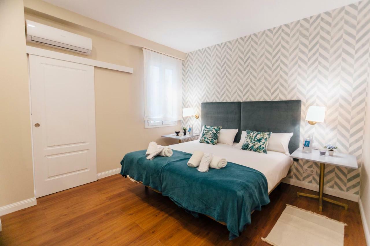 Stylish And Wide- 3Bdr 3Bth- Los Remedios Sevilla Exteriör bild